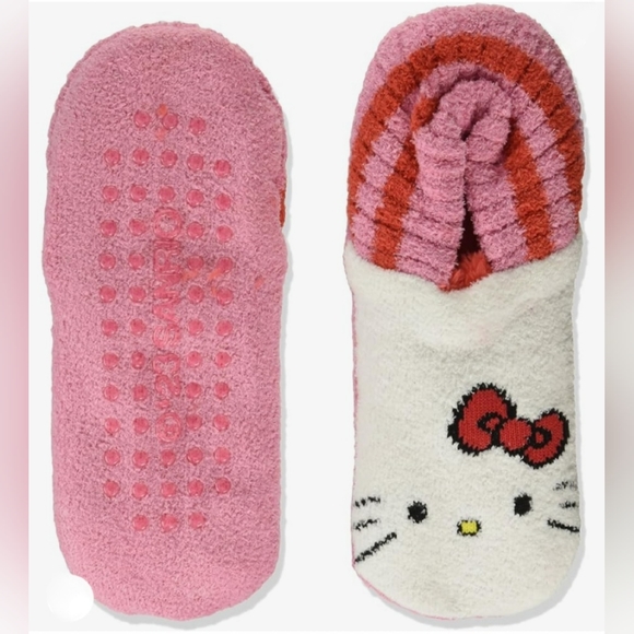 Hello Kitty Plush Slipper Socks - Picture 2 of 5